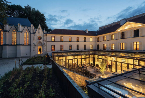 code - hotel de lujo - domaine de la reine margot - francia