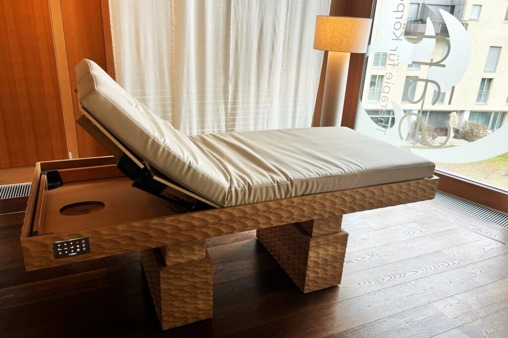 code-customized-massage-table-hotel-spa-3-san-dao-lucerne-switzerland-uk