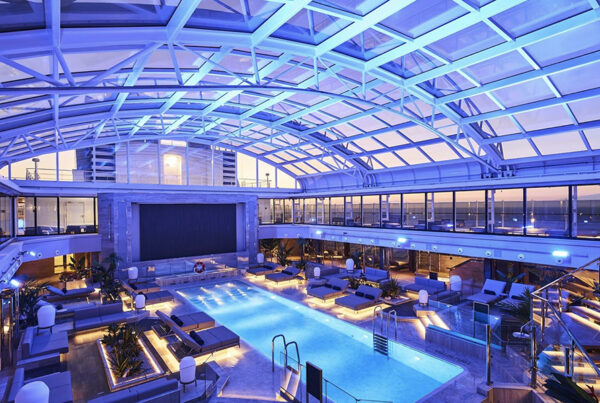 Explora Journeys I Valletta a choisi le mobilier C.O.D.E. pour son espace bien-être, en accord avec le luxe et la beauté que l'on retrouve à bord.